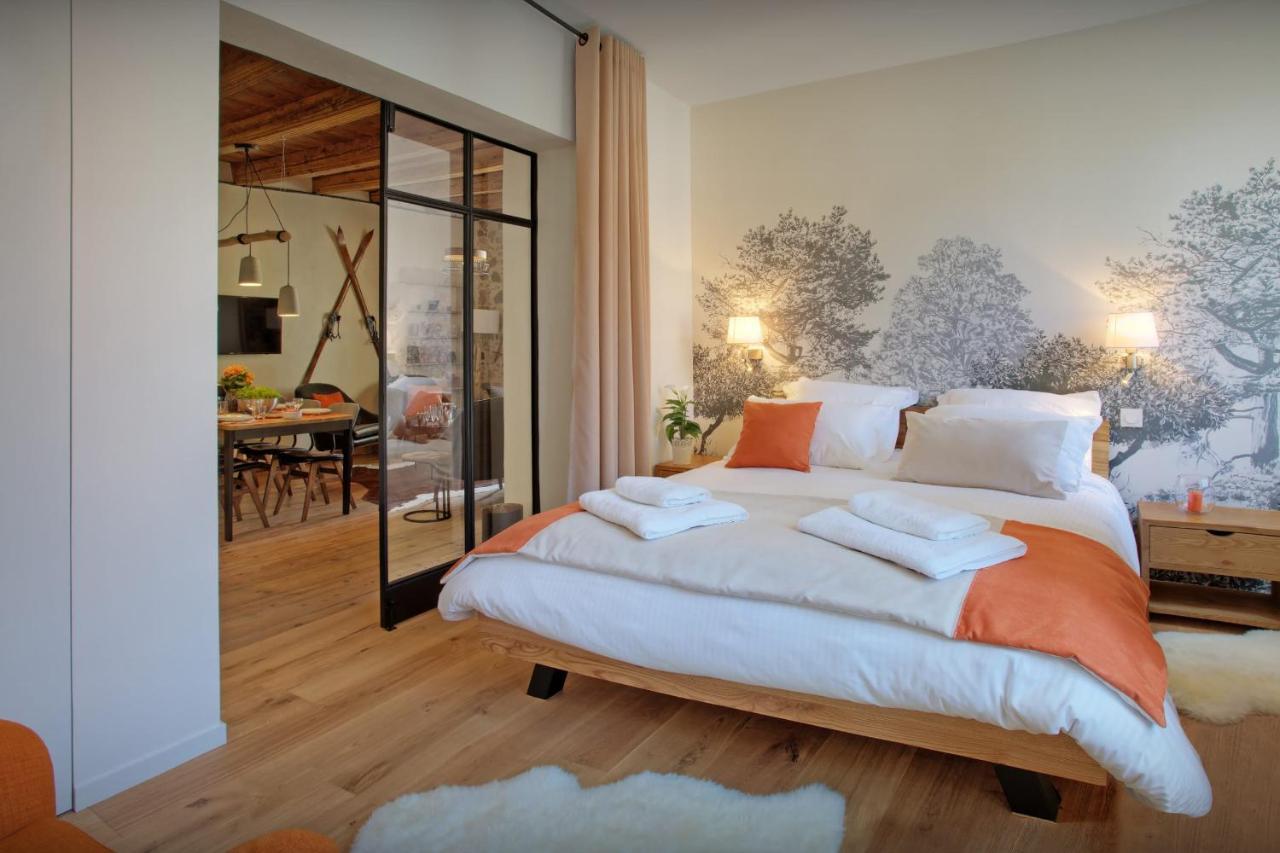 Chalet Le Swansdoors - Ovo Network *